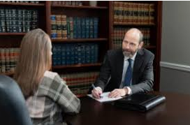 What to Ask a Divorce Lawyer Before Hiring Them